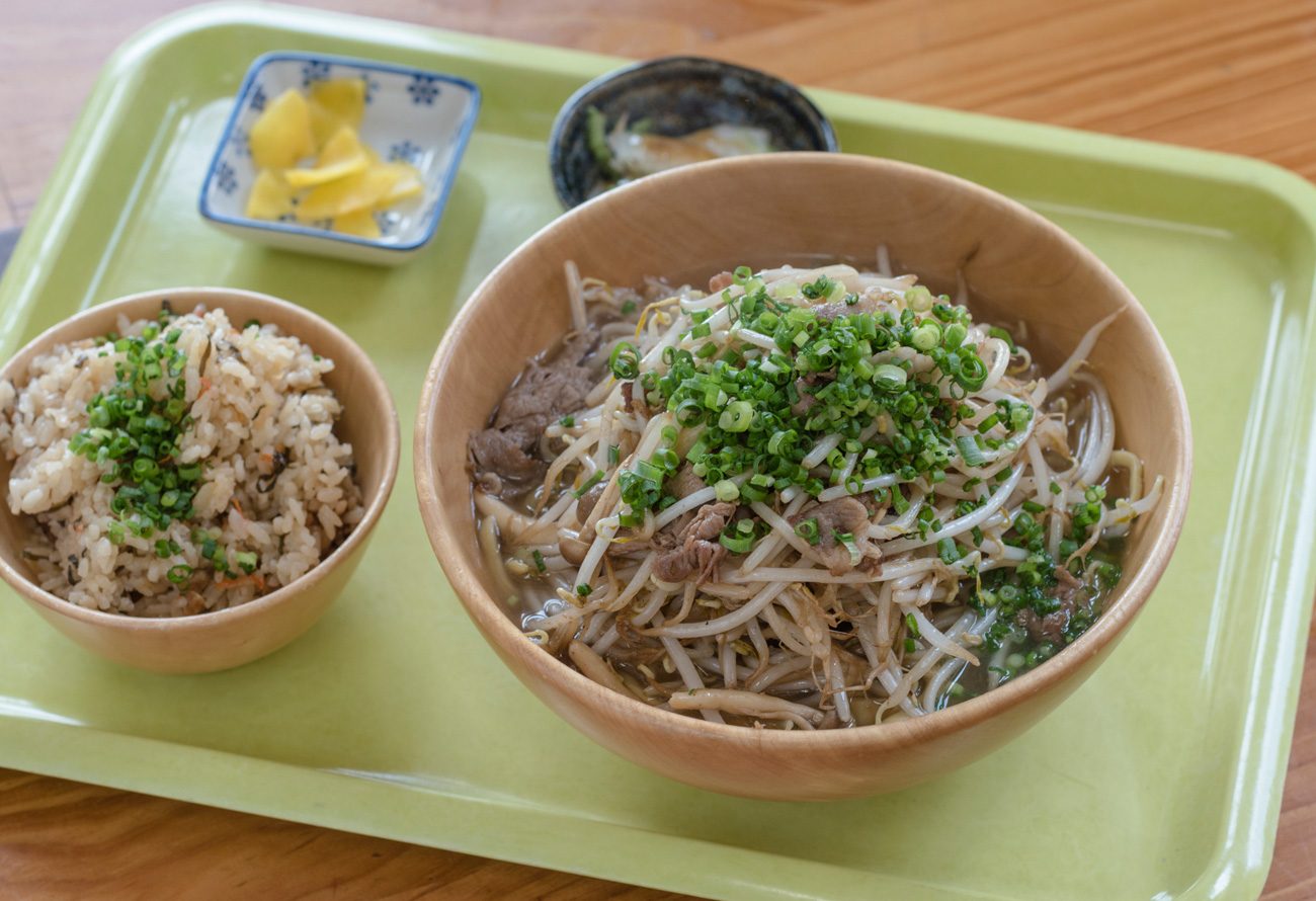 イノブタ肉そば定食